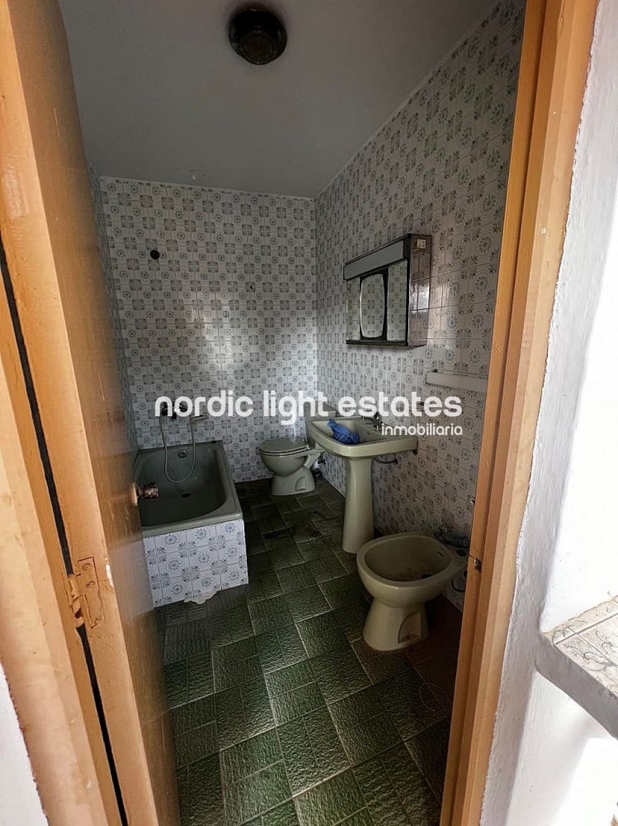 4 soveværelse Semi-Rækkehus til salg i Torrox - € 160.000 (Ref: 9127165)