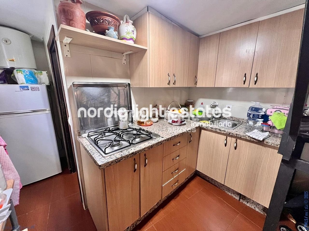 2 soveværelse Semi-Rækkehus til salg i Torrox - € 127.000 (Ref: 9127351)