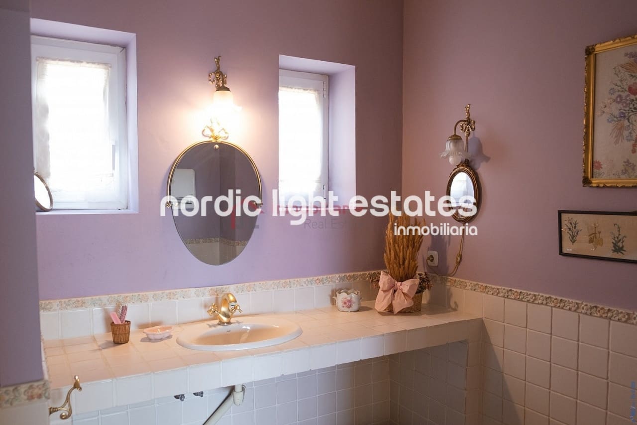 3 soverom Villa til salgs i Torrox-Costa med garasje - € 675 000 (Ref: 9127353)