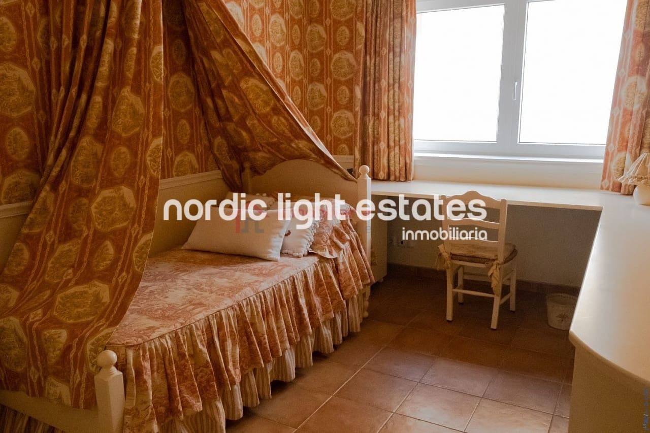 3 soverom Villa til salgs i Torrox-Costa med garasje - € 675 000 (Ref: 9127353)