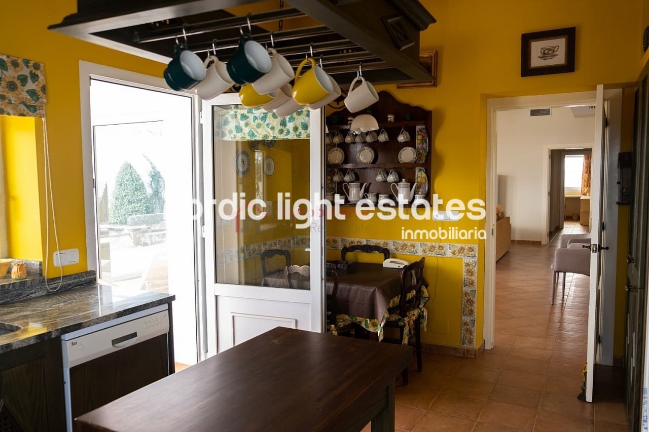 3 soverom Villa til salgs i Torrox-Costa med garasje - € 675 000 (Ref: 9127353)