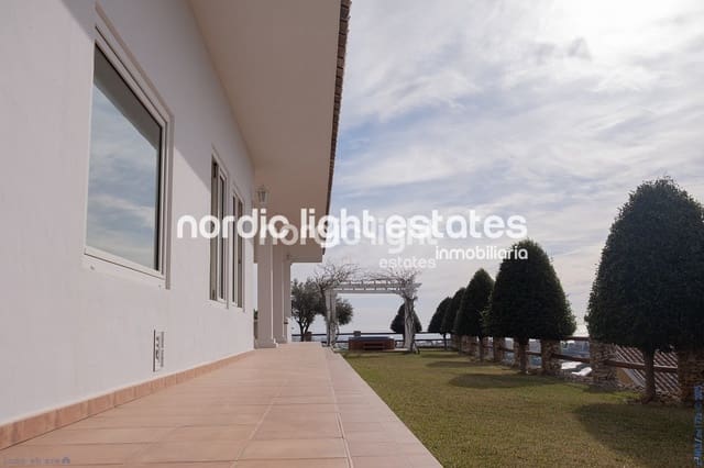 3 camera da letto Villa in vendita in Torrox-Costa, Torrox con garage - 675.000 € (Rif: 9127353)