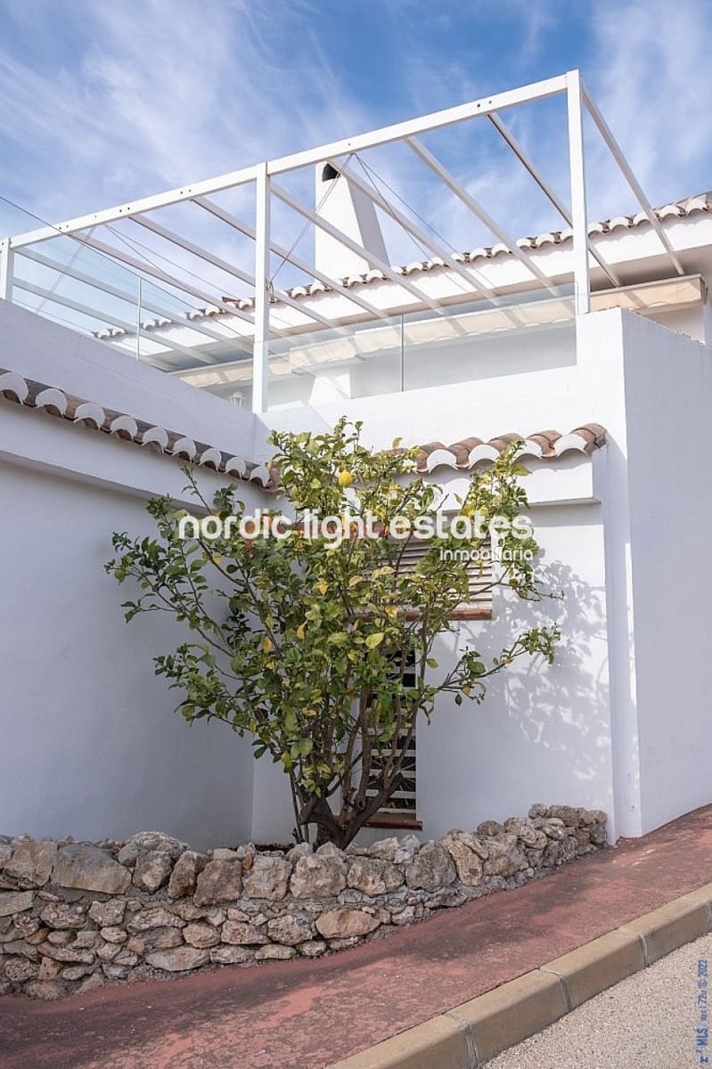 3 soverom Villa til salgs i Torrox-Costa med garasje - € 675 000 (Ref: 9127353)