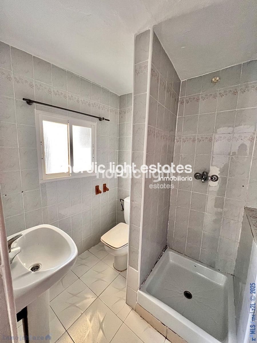 4 soveværelse Semi-Rækkehus til salg i Torrox - € 209.000 (Ref: 9128794)