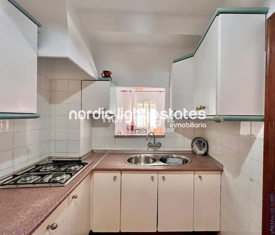 4 soveværelse Semi-Rækkehus til salg i Torrox - € 209.000 (Ref: 9128794)