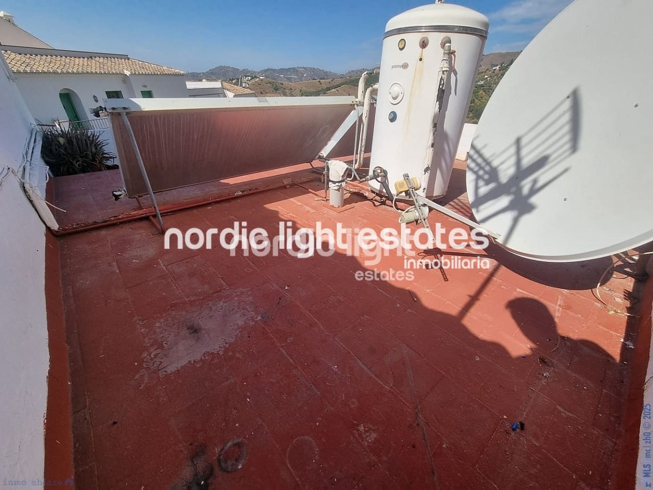 2 soveværelse Lejlighed til salg i Frigiliana med garage - € 290.000 (Ref: 9146021)