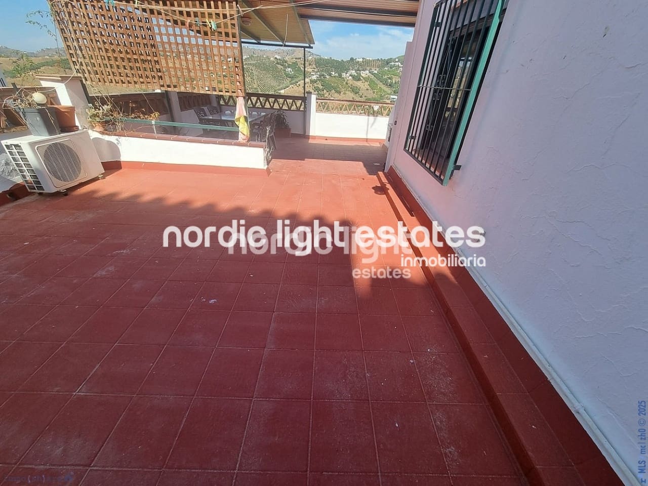 2 soveværelse Lejlighed til salg i Frigiliana med garage - € 290.000 (Ref: 9146021)