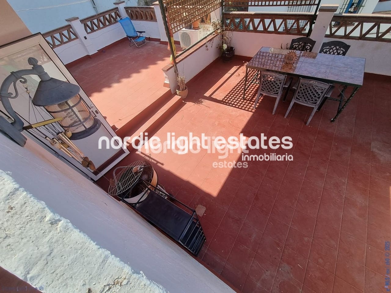 2 soveværelse Lejlighed til salg i Frigiliana med garage - € 290.000 (Ref: 9146021)