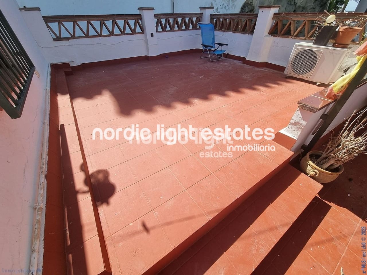 2 soveværelse Lejlighed til salg i Frigiliana med garage - € 290.000 (Ref: 9146021)