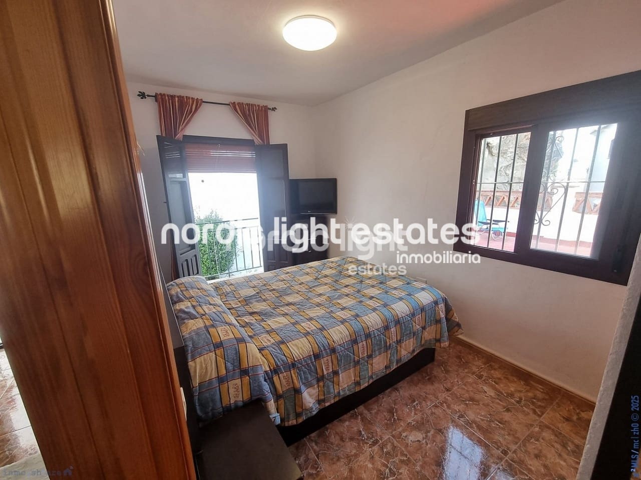 2 soveværelse Lejlighed til salg i Frigiliana med garage - € 290.000 (Ref: 9146021)