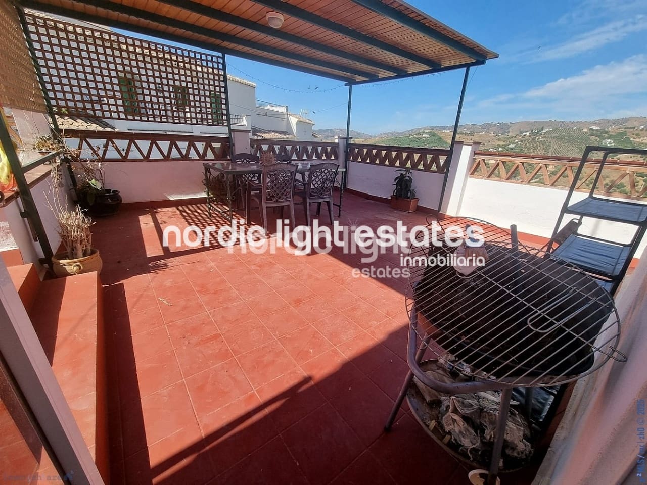 2 soveværelse Lejlighed til salg i Frigiliana med garage - € 290.000 (Ref: 9146021)