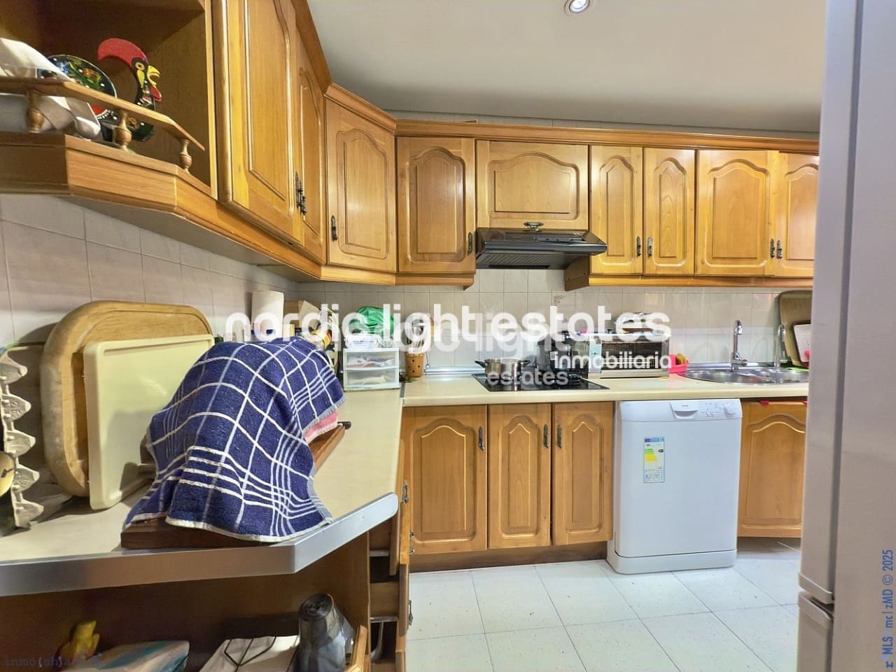 7 soveværelse Villa til salg i Torre del Mar med swimmingpool garage - € 725.000 (Ref: 9146188)