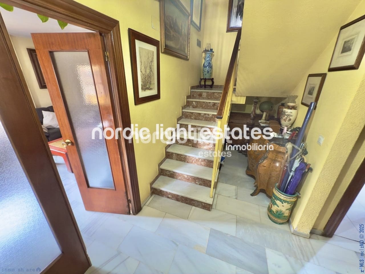 7 soveværelse Villa til salg i Torre del Mar med swimmingpool garage - € 725.000 (Ref: 9146188)