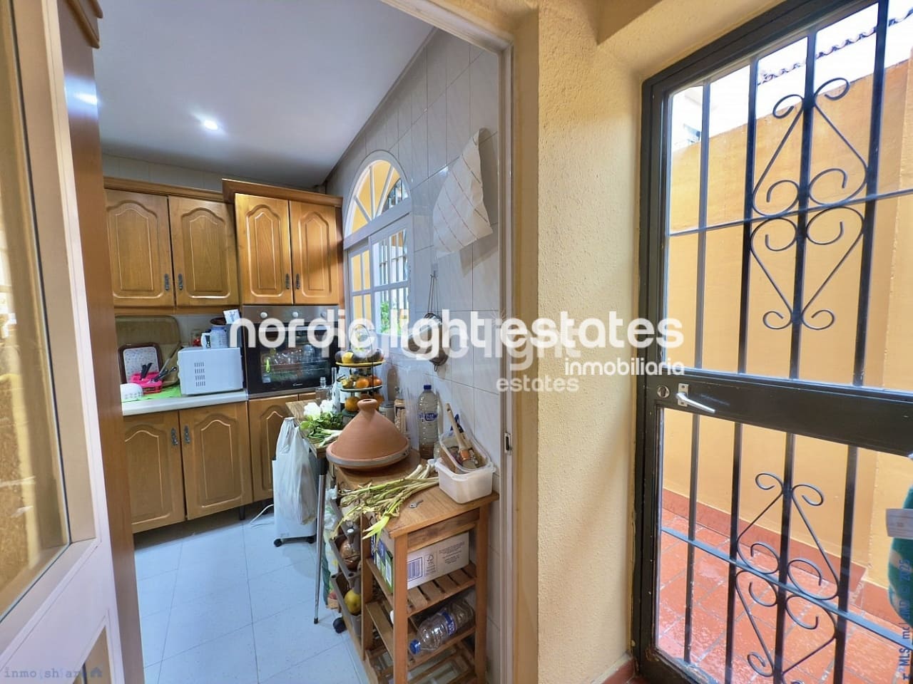 7 soveværelse Villa til salg i Torre del Mar med swimmingpool garage - € 725.000 (Ref: 9146188)