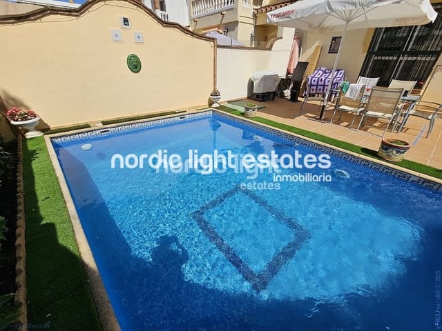 7 soverom Villa til salgs i Torre del Mar, Vélez-Málaga med svømmebasseng garasje - € 725 000 (Ref: 9146188)