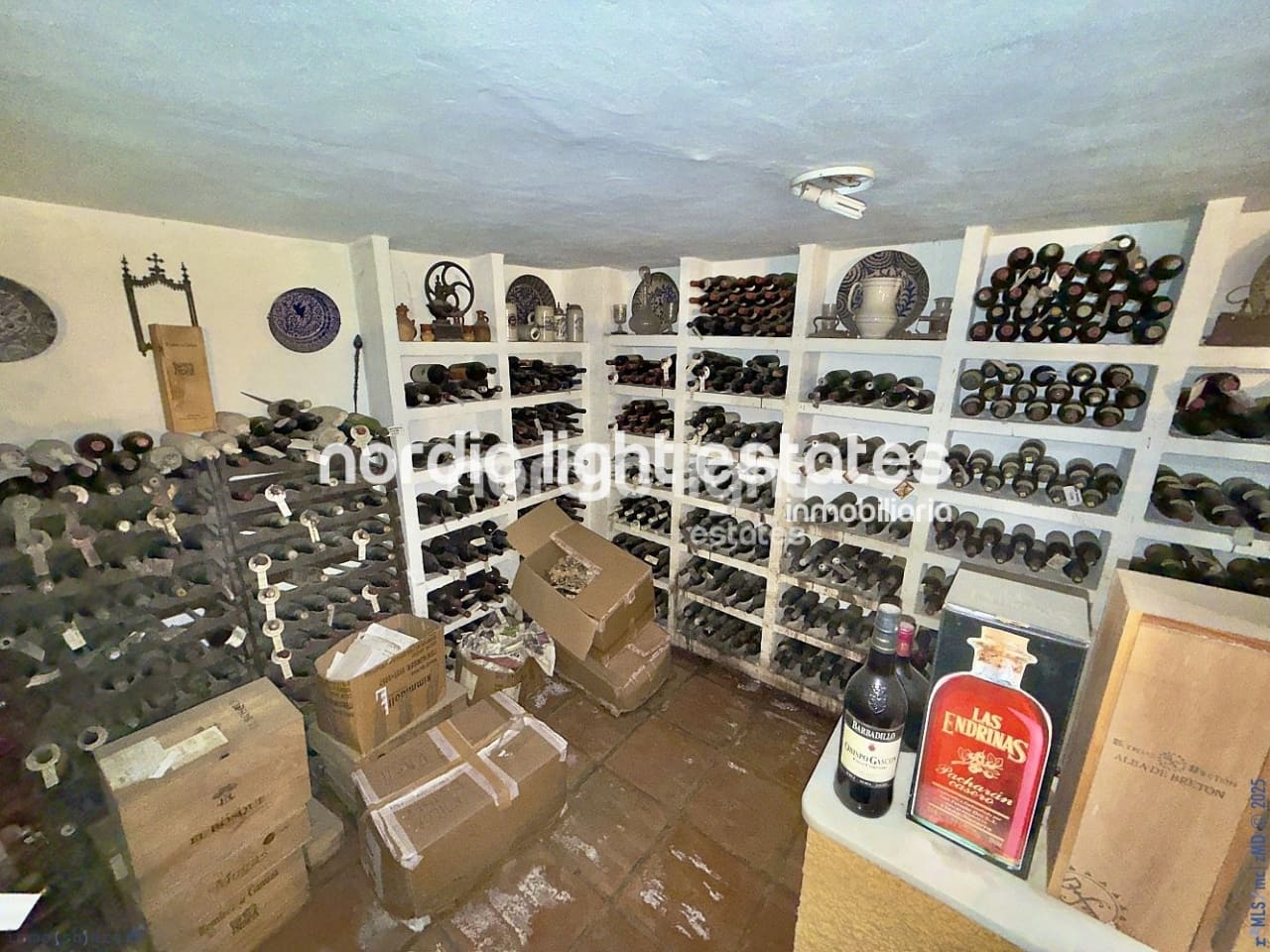 7 soveværelse Villa til salg i Torre del Mar med swimmingpool garage - € 725.000 (Ref: 9146188)