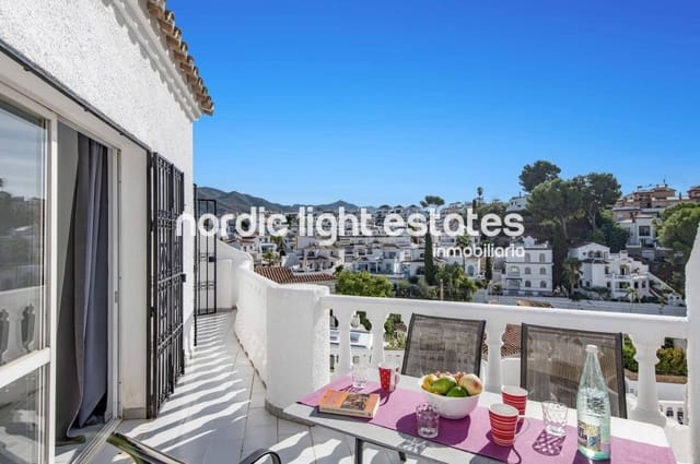 Chalet de 4 habitaciones en Burriana, Nerja en alquiler con piscina - 1.850 € (Ref: 9158684)