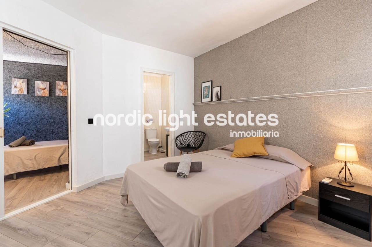 Villa/Maison de 4 chambres à louer à Nerja avec piscine - 1 850 € (Ref: 9158684)