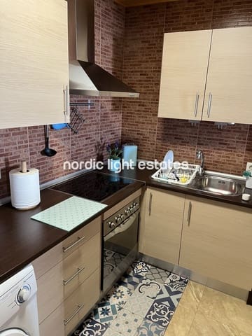 2 slaapkamer Halfvrijstaande villa te huur in El Peñoncillo, Torrox met zwembad - € 1.200 (Ref: 9161617)