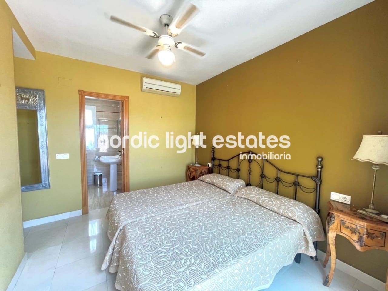 2 camera da letto Attico in vendita in Caleta de Velez con piscina garage - 475.000 € (Rif: 9162713)