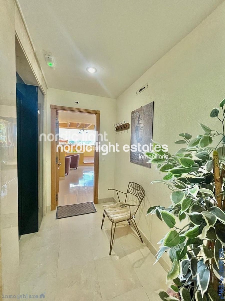 2 sovrum Takvåning till salu i Caleta de Velez med pool garage - 475 000 € (Ref: 9162713)