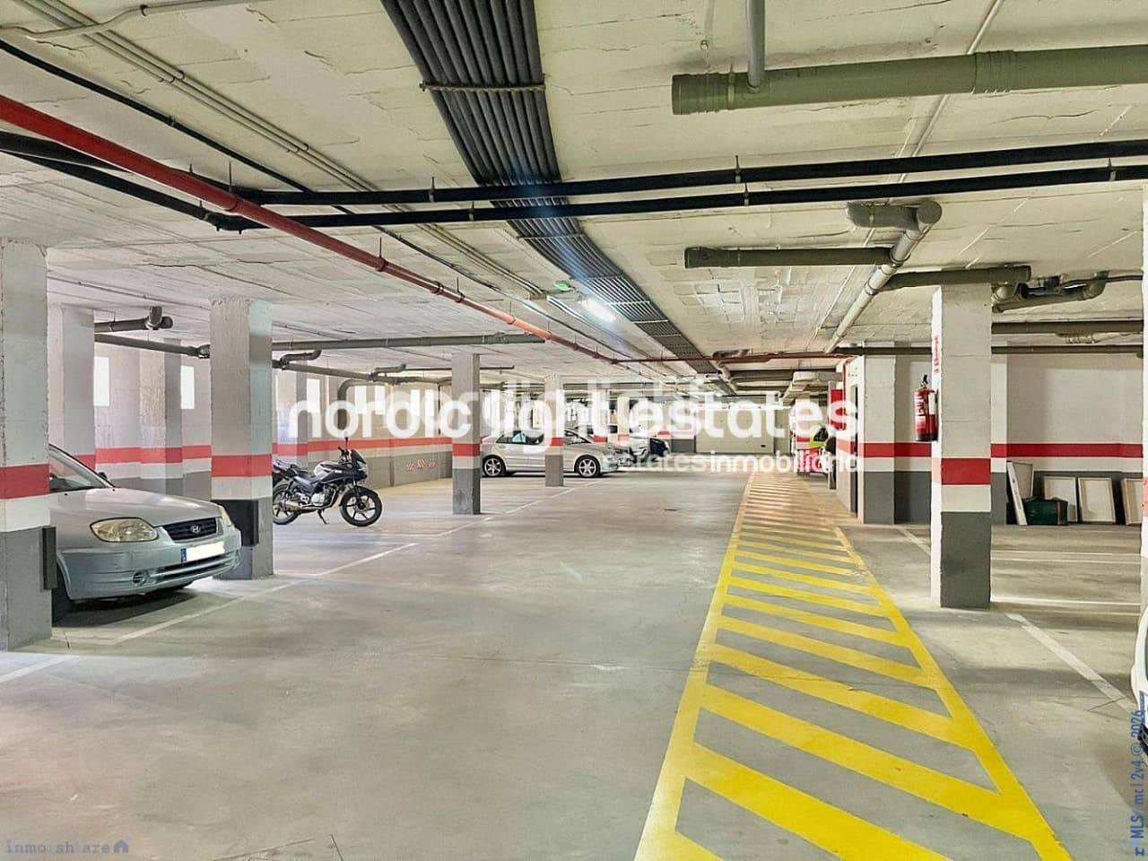 2 sovrum Takvåning till salu i Caleta de Velez med pool garage - 475 000 € (Ref: 9162713)