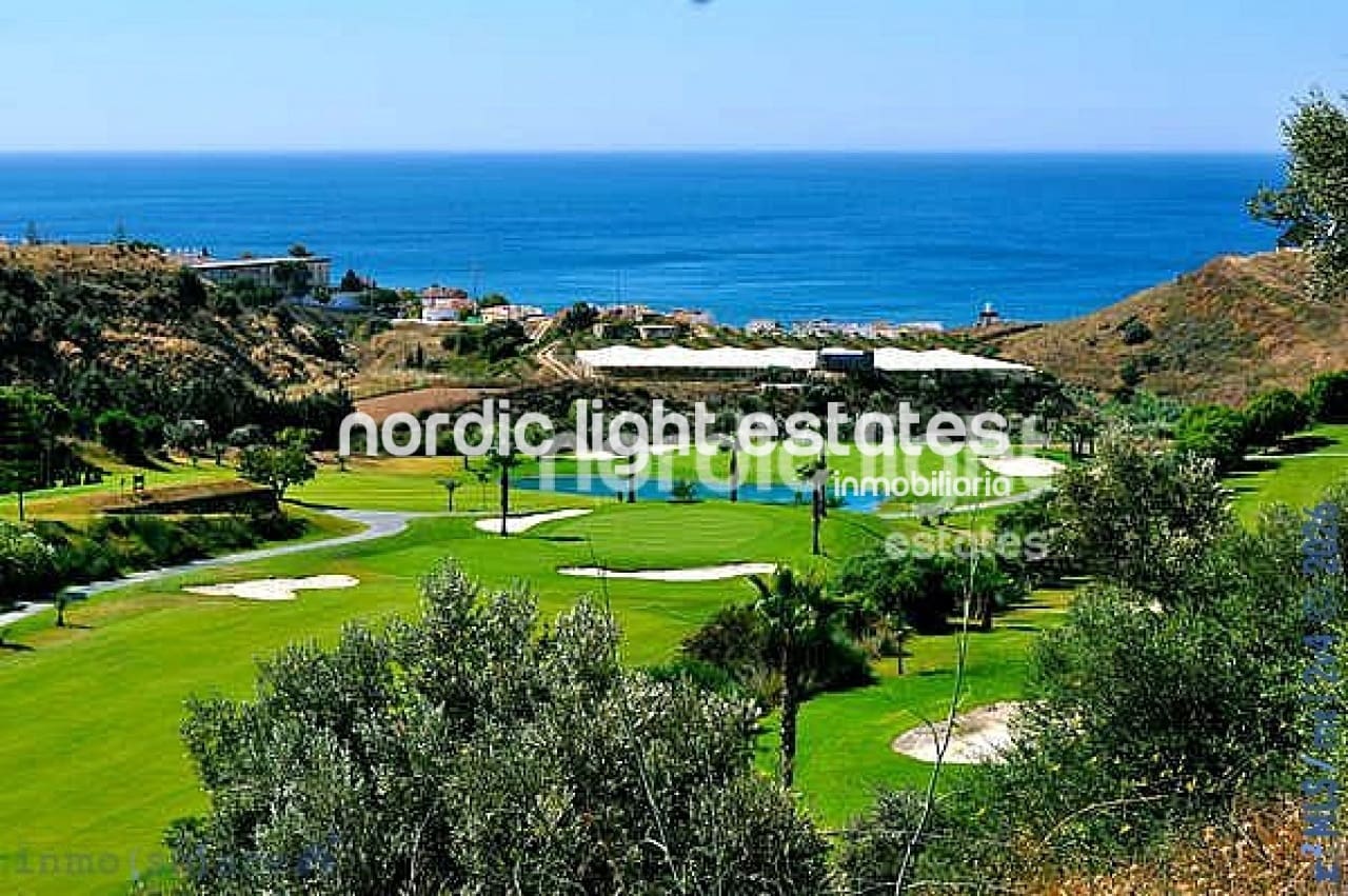 2 sovrum Takvåning till salu i Caleta de Velez med pool garage - 475 000 € (Ref: 9162713)