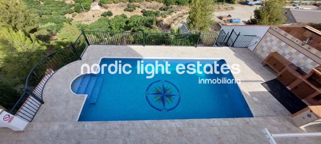 4 slaapkamer Villa te koop in Frigiliana met zwembad garage - € 845.000 (Ref: 9168180)