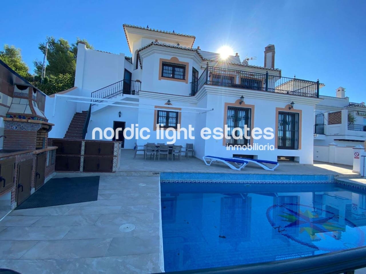 4 slaapkamer Villa te koop in Frigiliana met zwembad garage - € 845.000 (Ref: 9168180)