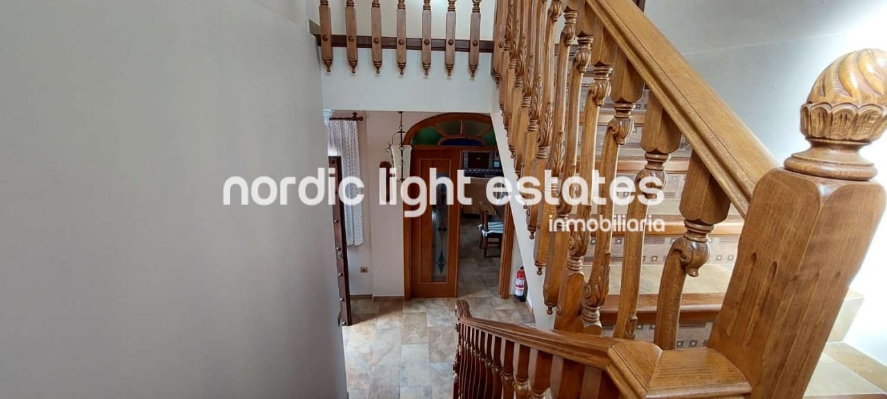 4 slaapkamer Villa te koop in Frigiliana met zwembad garage - € 845.000 (Ref: 9168180)