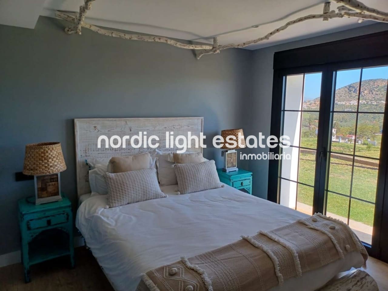 6 soveværelse Villa til salg i Coin med swimmingpool garage - € 2.875.000 (Ref: 9172259)