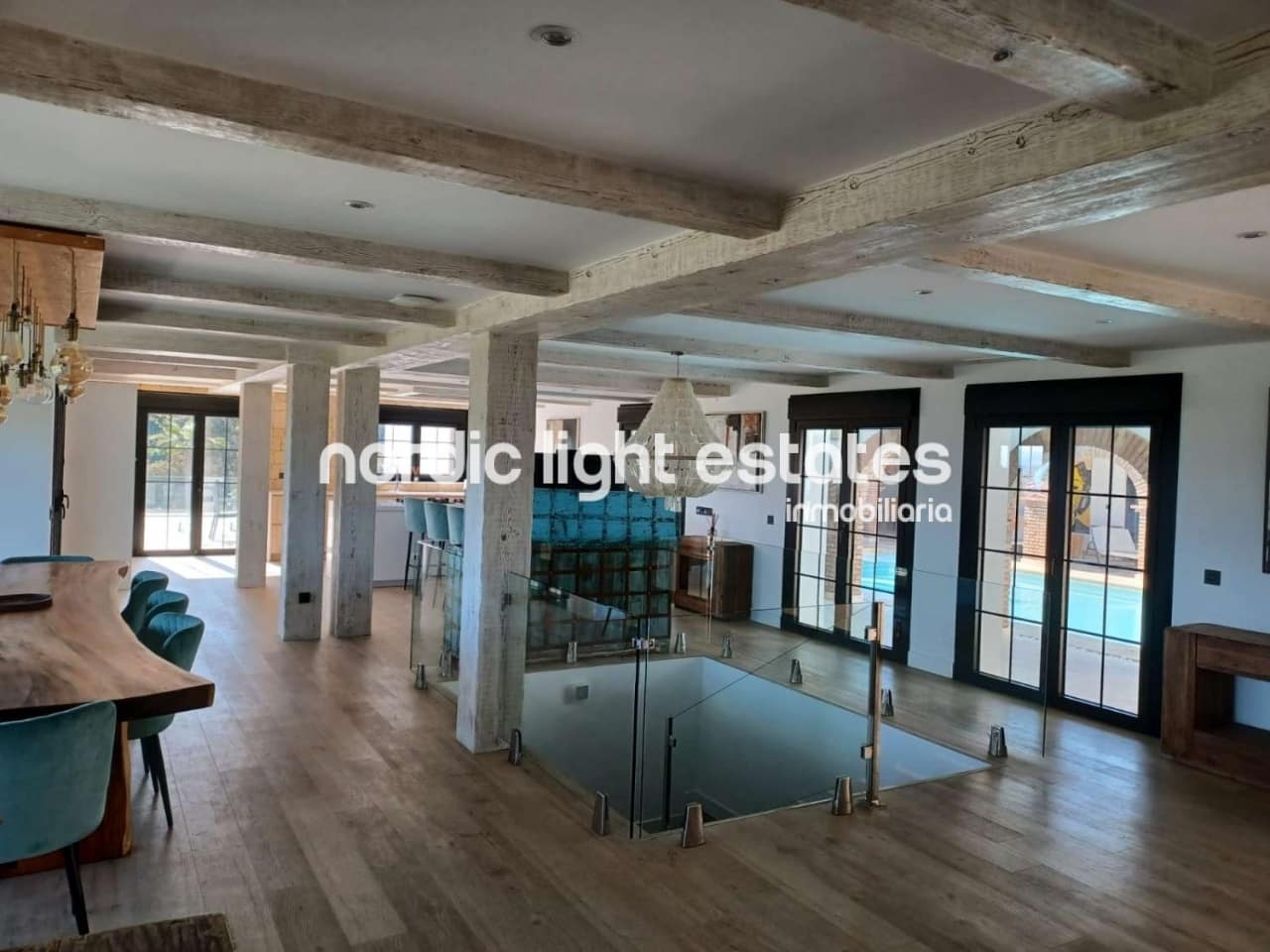 6 soveværelse Villa til salg i Coin med swimmingpool garage - € 2.875.000 (Ref: 9172259)