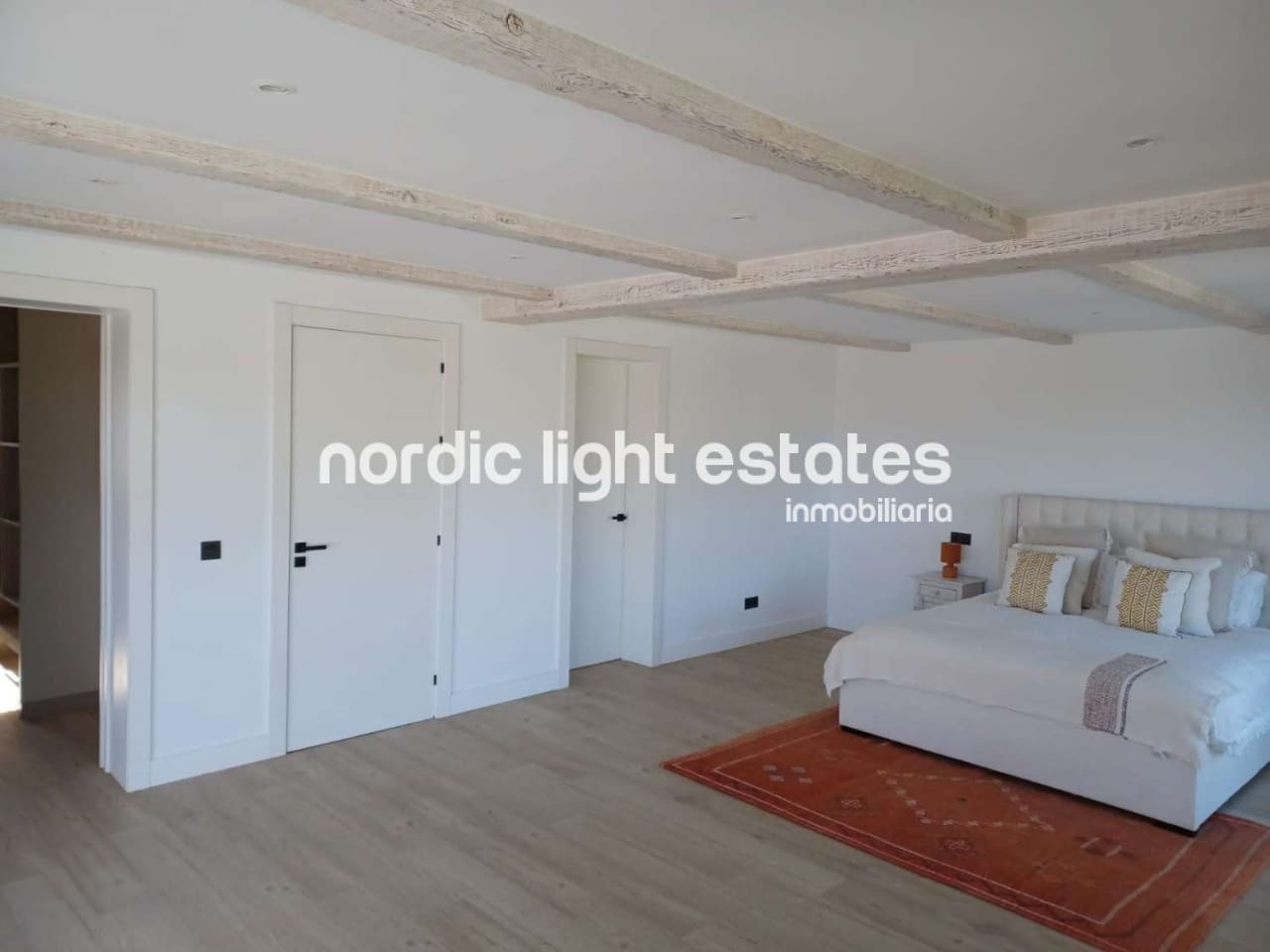 6 soveværelse Villa til salg i Coin med swimmingpool garage - € 2.875.000 (Ref: 9172259)