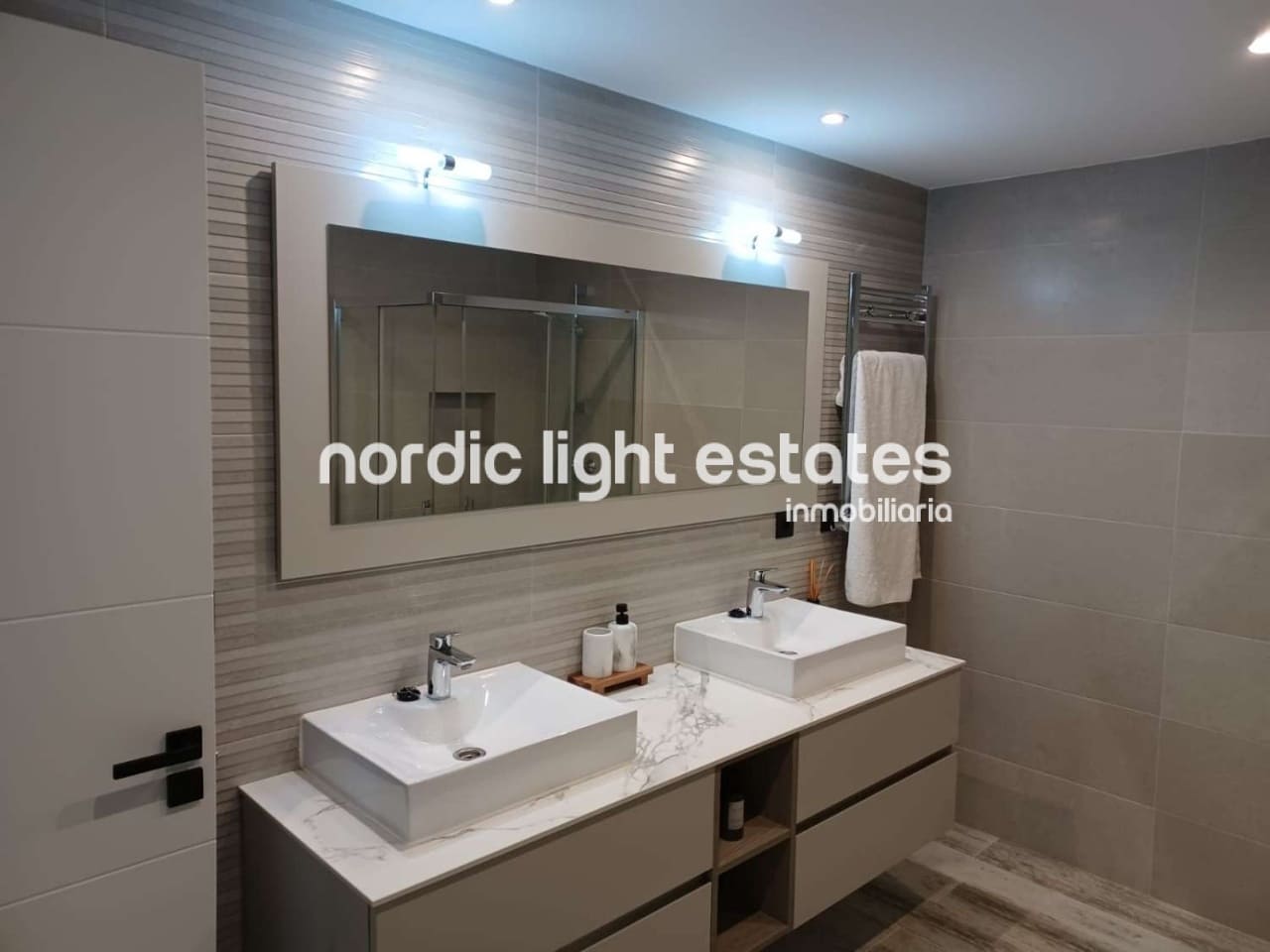 6 soveværelse Villa til salg i Coin med swimmingpool garage - € 2.875.000 (Ref: 9172259)