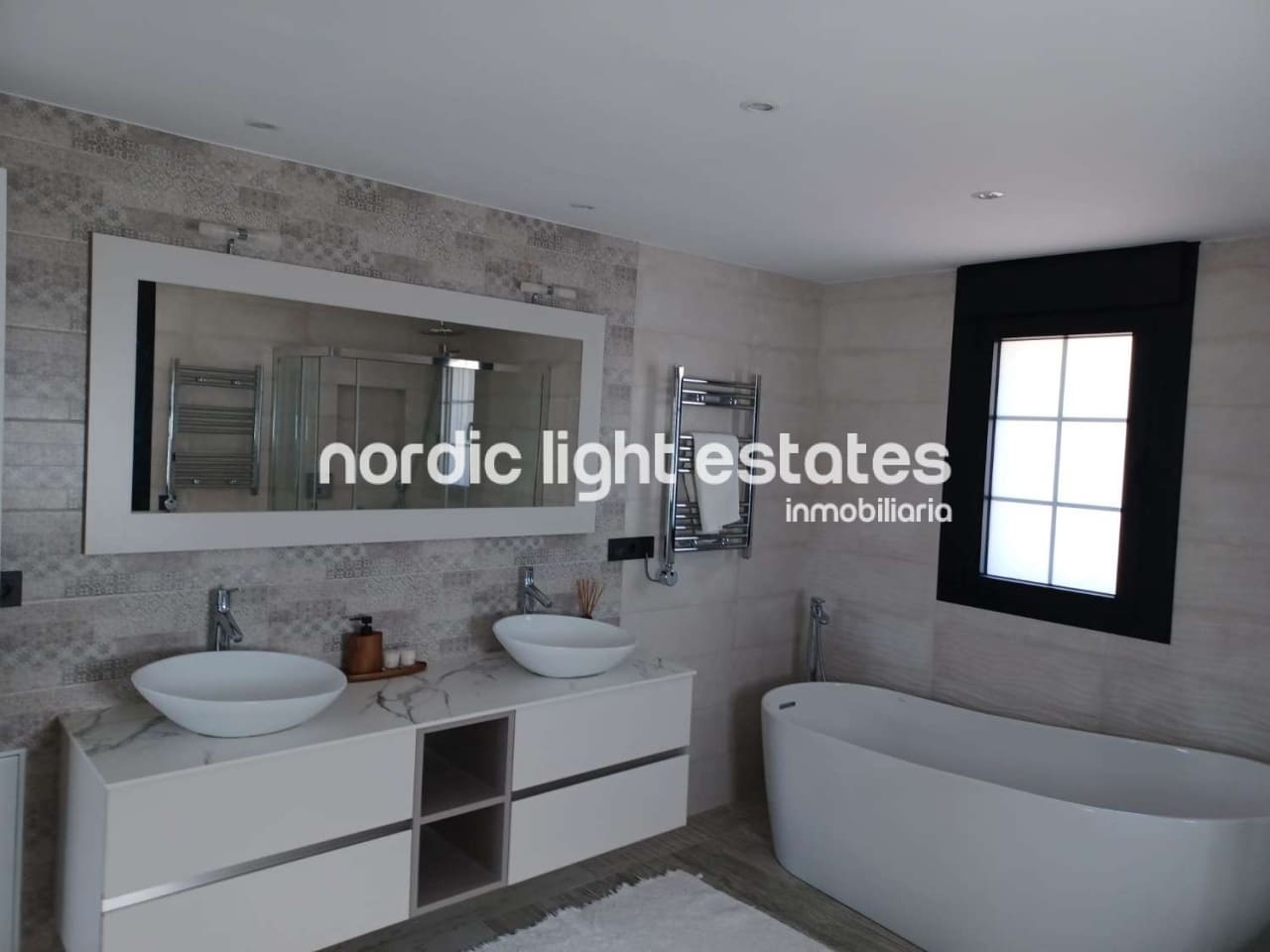 6 soveværelse Villa til salg i Coin med swimmingpool garage - € 2.875.000 (Ref: 9172259)