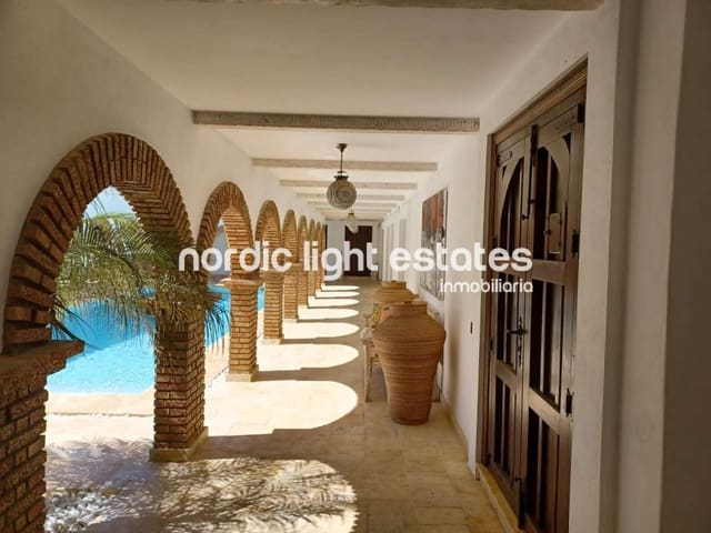 6 soverom Villa til salgs i Coín med svømmebasseng garasje - € 2 875 000 (Ref: 9172259)