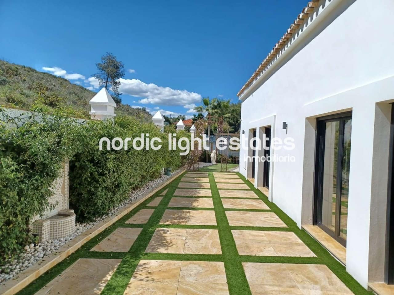 6 soveværelse Villa til salg i Coin med swimmingpool garage - € 2.875.000 (Ref: 9172259)