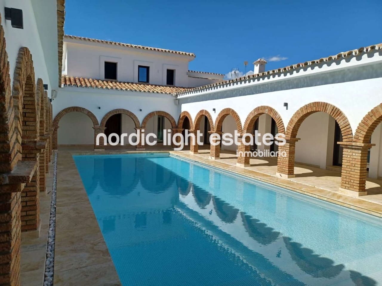 6 soveværelse Villa til salg i Coin med swimmingpool garage - € 2.875.000 (Ref: 9172259)