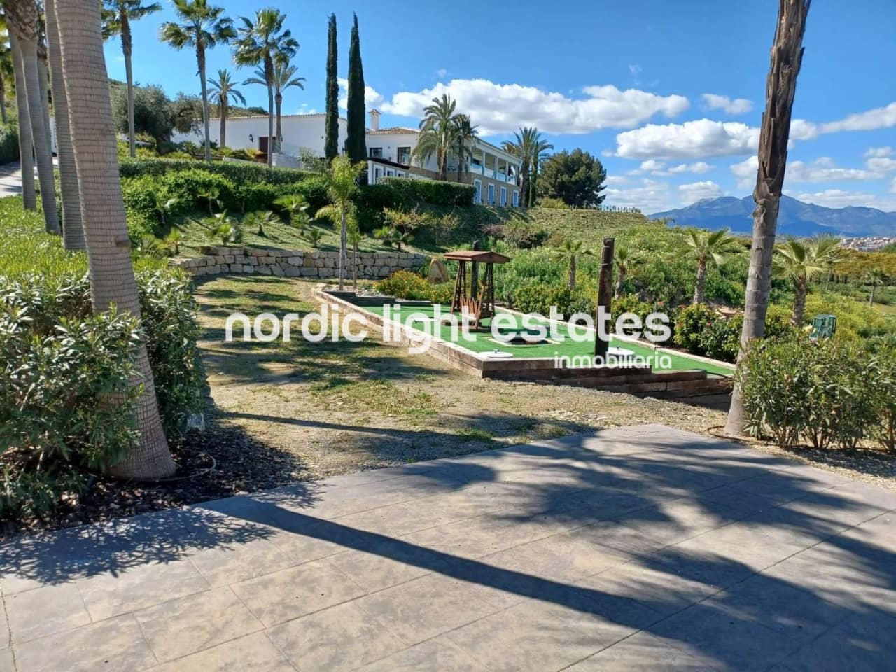 6 soveværelse Villa til salg i Coin med swimmingpool garage - € 2.875.000 (Ref: 9172259)