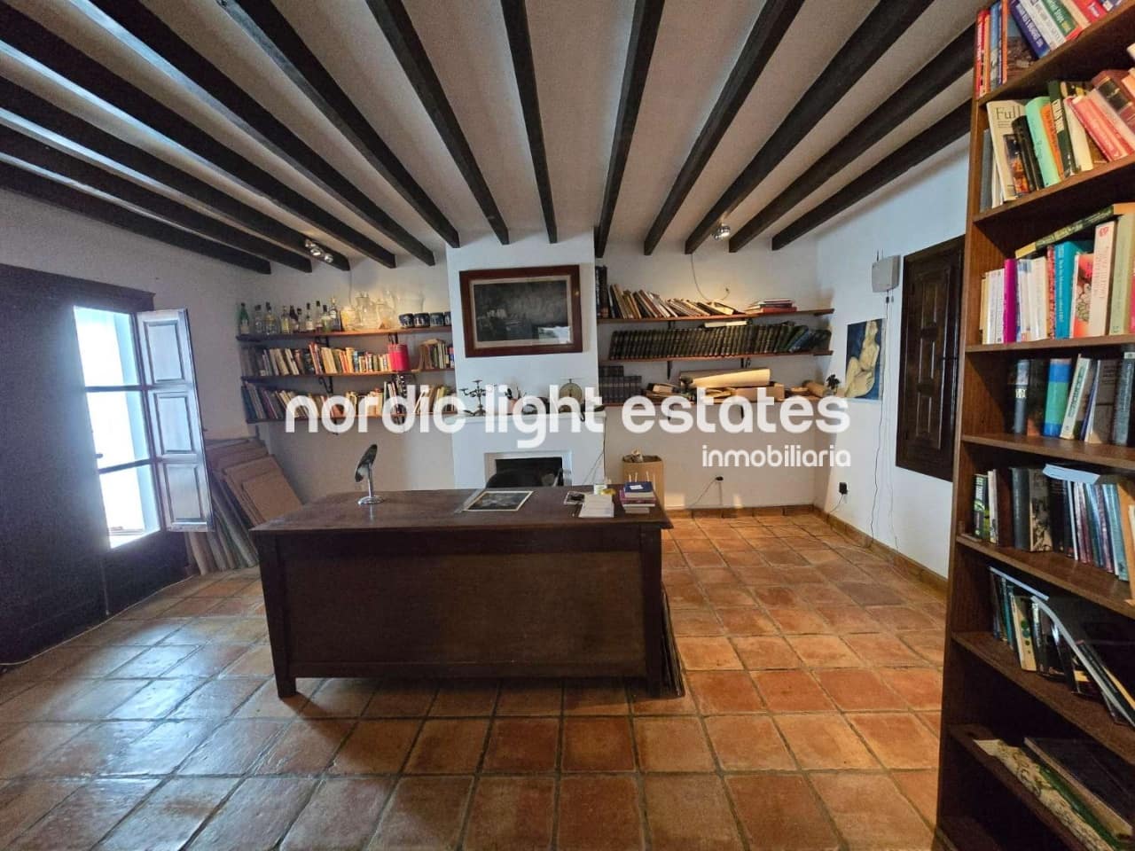 7 sypialnia Willa na sprzedaż w Torrox z basenem garażem - 880 000 € (Ref: 9175323)