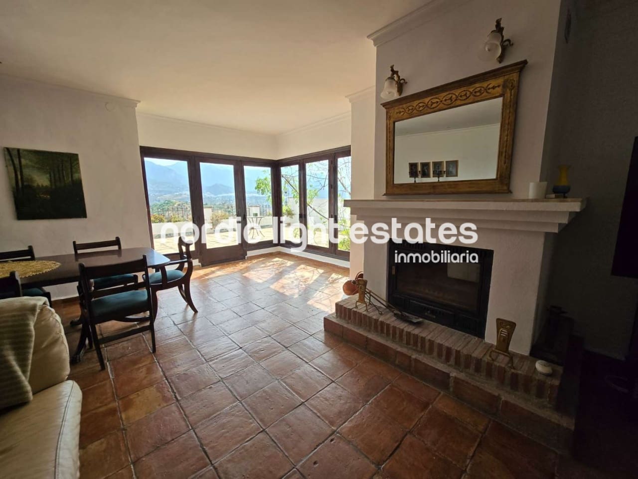 7 sypialnia Willa na sprzedaż w Torrox z basenem garażem - 880 000 € (Ref: 9175323)