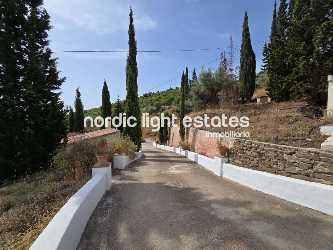 7 sypialnia Willa na sprzedaż w Torrox z basenem garażem - 880 000 € (Ref: 9175323)