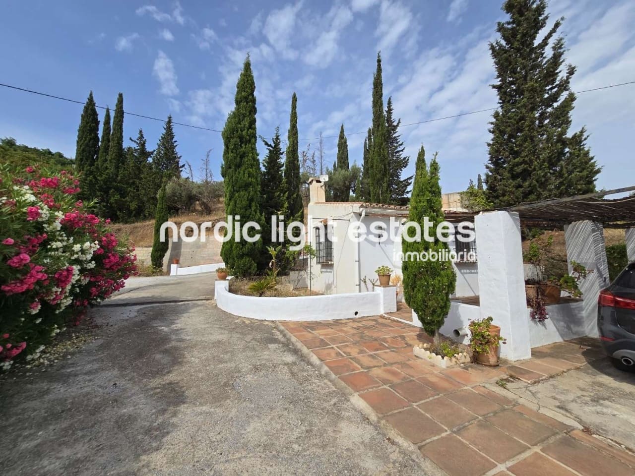 7 sypialnia Willa na sprzedaż w Torrox z basenem garażem - 880 000 € (Ref: 9175323)