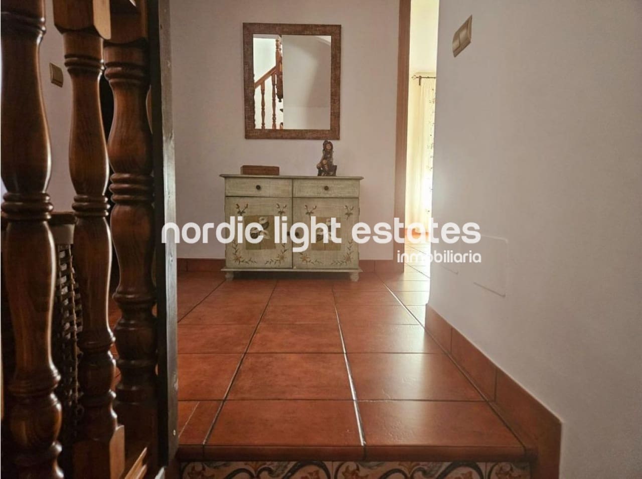 4 soveværelse Semi-Rækkehus til salg i Caleta de Velez med garage - € 550.000 (Ref: 9175764)