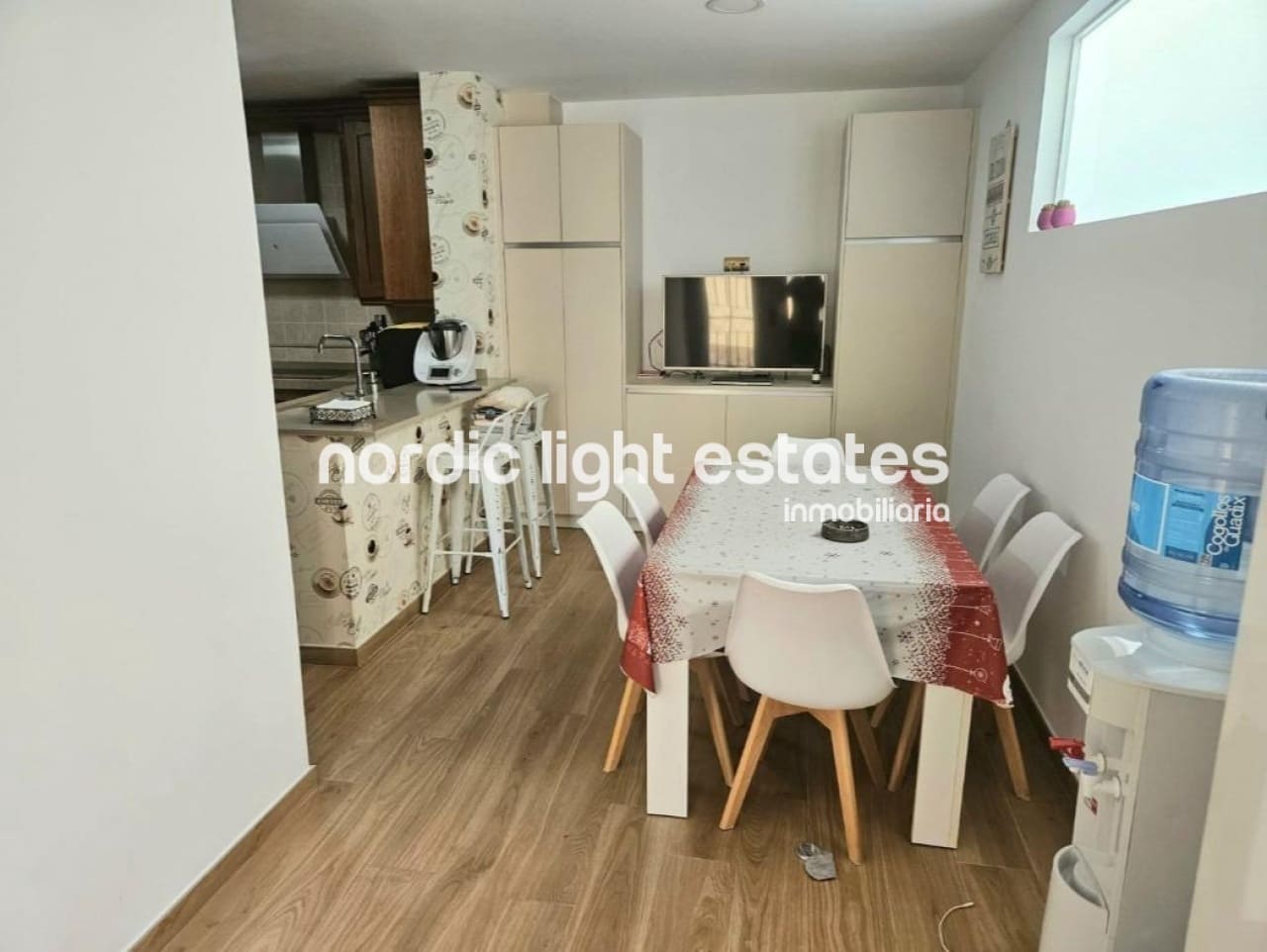 4 soveværelse Semi-Rækkehus til salg i Caleta de Velez med garage - € 550.000 (Ref: 9175764)