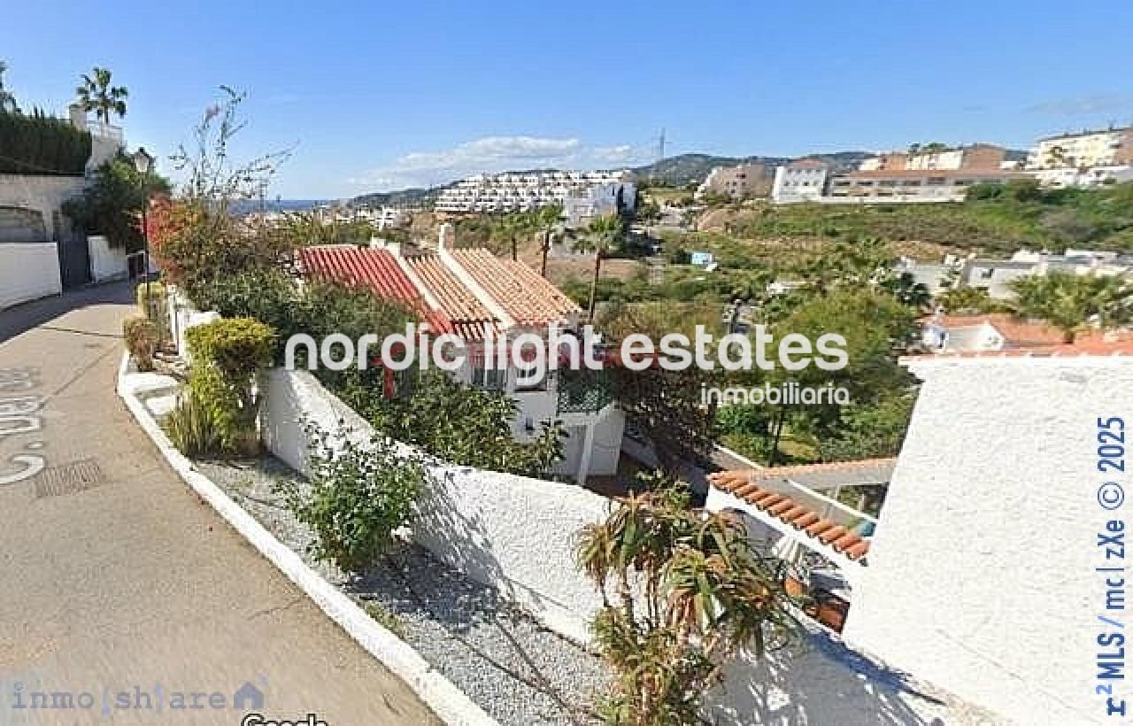 Chalet de 6 habitaciones en Nerja en venta con piscina garaje - 590.000 € (Ref: 9180226)