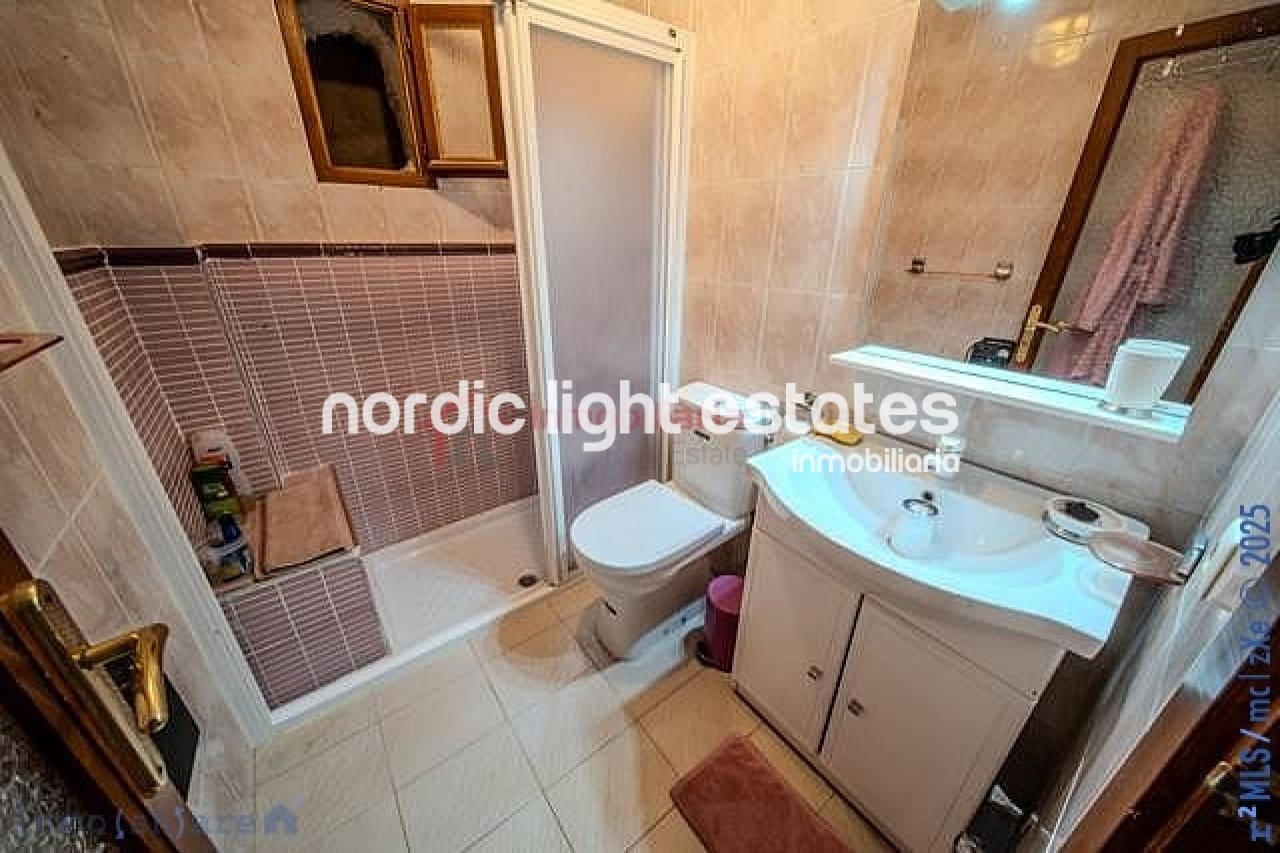 Chalet de 6 habitaciones en Nerja en venta con piscina garaje - 590.000 € (Ref: 9180226)