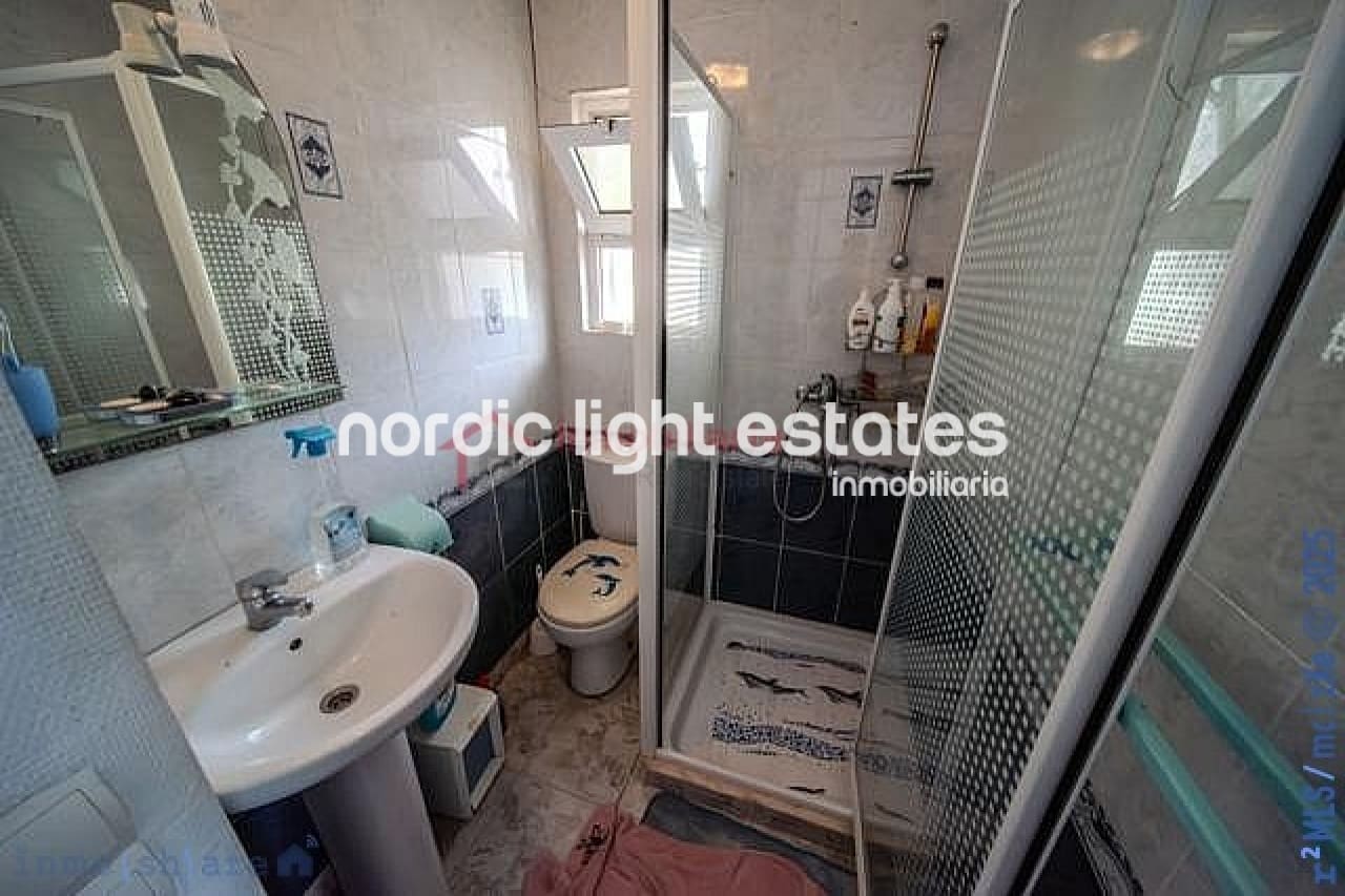 Chalet de 6 habitaciones en Nerja en venta con piscina garaje - 590.000 € (Ref: 9180226)