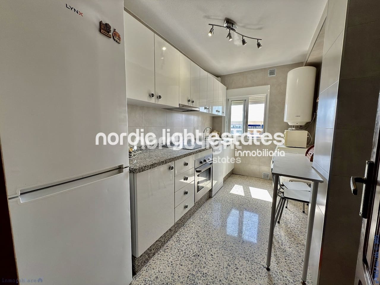 3 sypialnia Mieszkanie na sprzedaż w Torre del Mar z basenem - 350 000 € (Ref: 9181878)