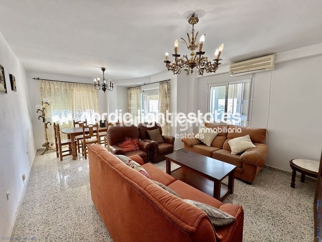 3 sypialnia Mieszkanie na sprzedaż w Torre del Mar, Vélez-Málaga z basenem - 350 000 € (Ref: 9181878)